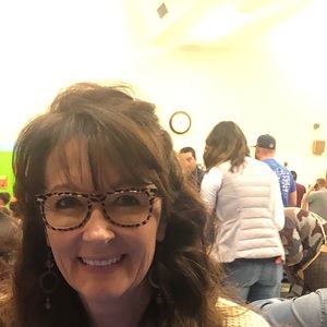 Meet your Posher, Rhonda